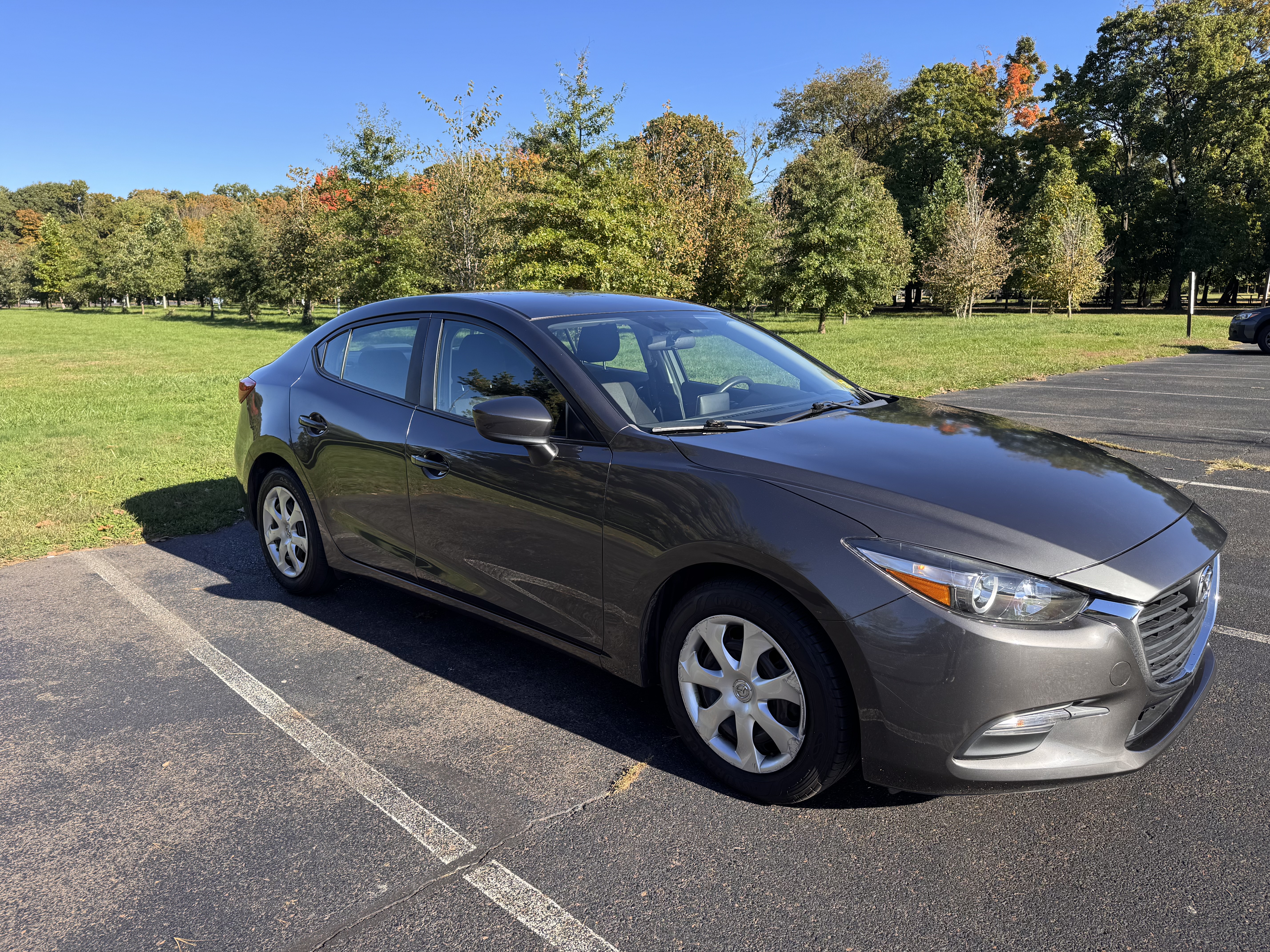 Used 2017 MAZDA MAZDA3 Sport FWD image 6