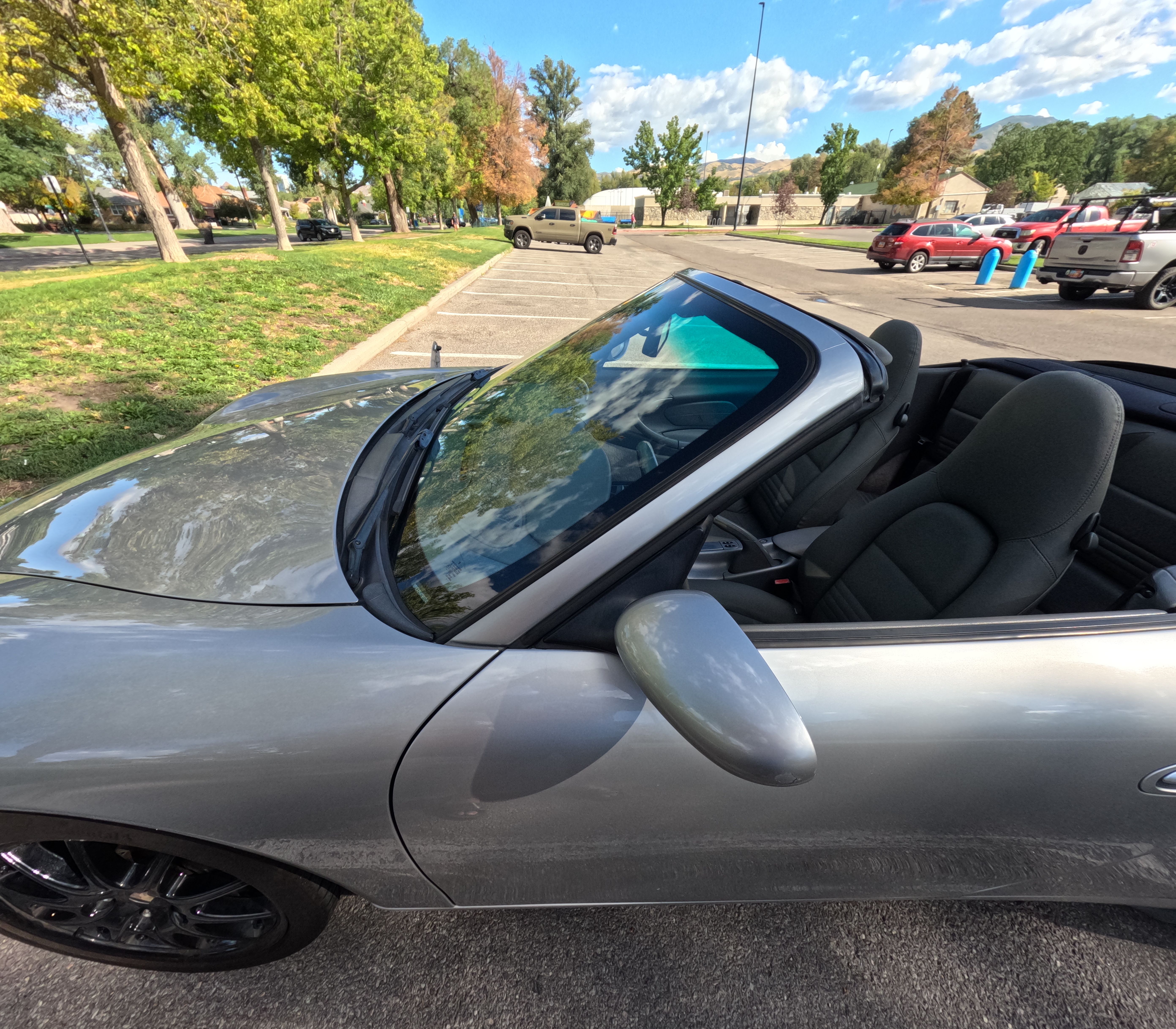 Used 2001 Porsche 911 Cabriolet image 9