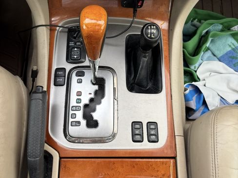 Used 2004 Lexus LX 470 470 Sport Utility 4D image 11