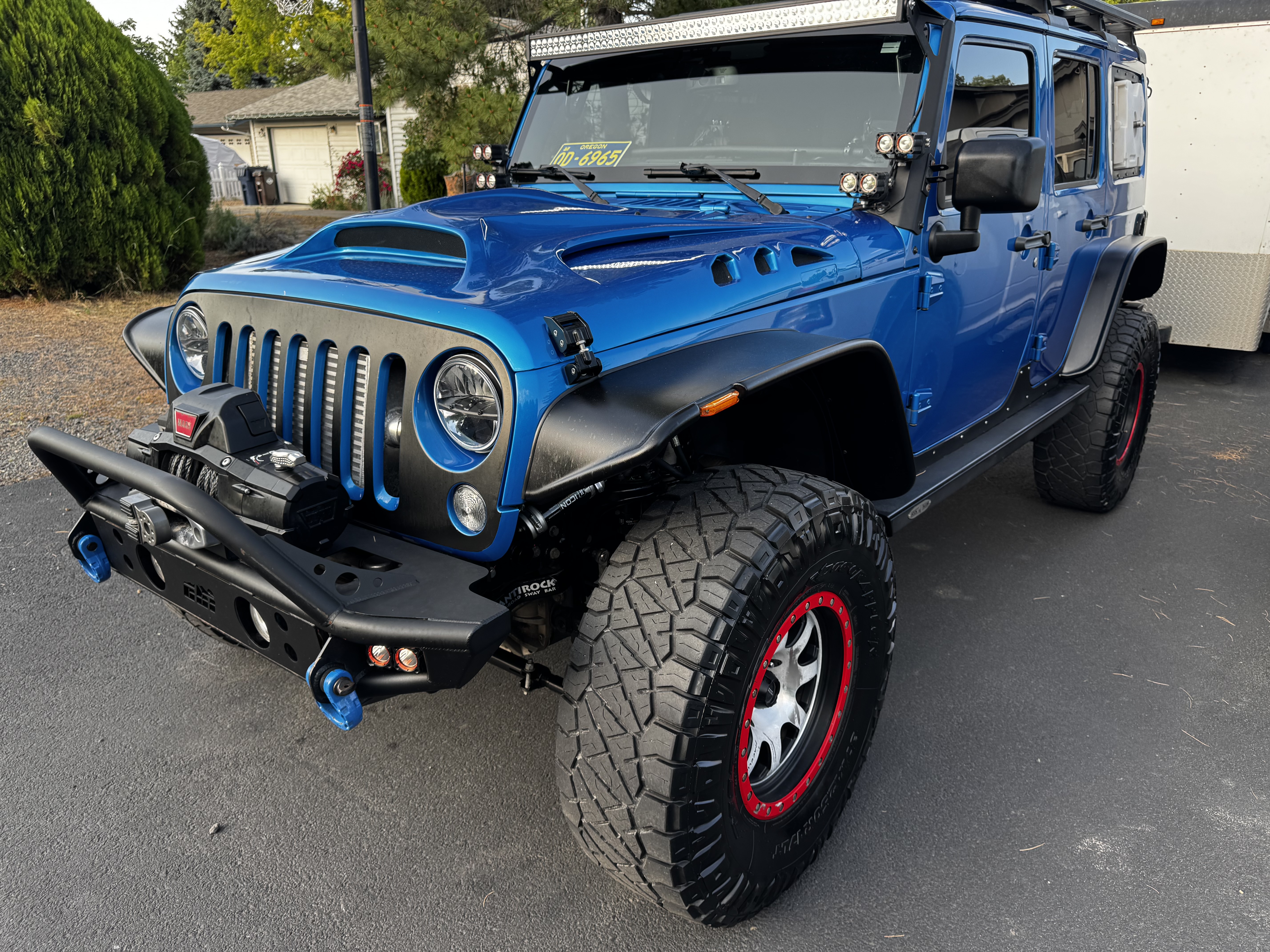 Used 2015 Jeep Wrangler Unlimited Rubicon w/ Connectivity Group AWD/4WD image 2