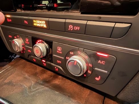 Used 2016 Audi A6 3.0T Premium Plus w/ S Line Sport Package image 8