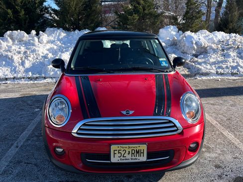 Used 2013 MINI Cooper Hardtop image 2