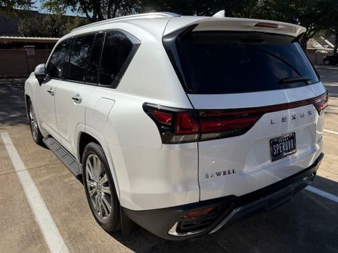Used 2023 Lexus LX 600 4WD w/ Ultra Luxury Package image 6