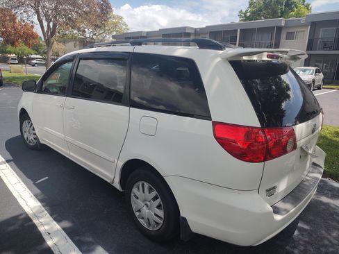 Used 2006 Toyota Sienna LE image 1
