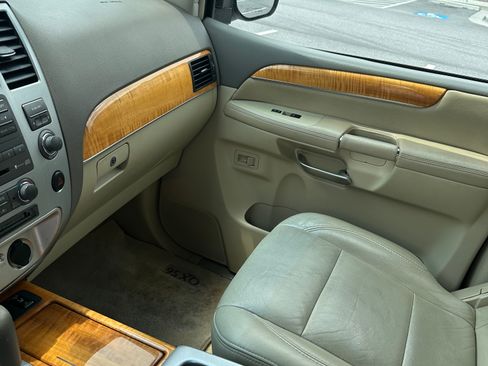 Used 2010 INFINITI QX56 2WD image 18