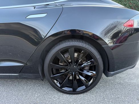 Used 2013 Tesla Model S image 12