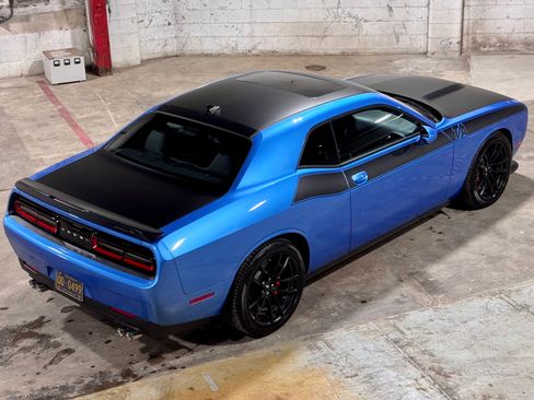 Used 2023 Dodge Challenger R/T w/ T/A Package image 12