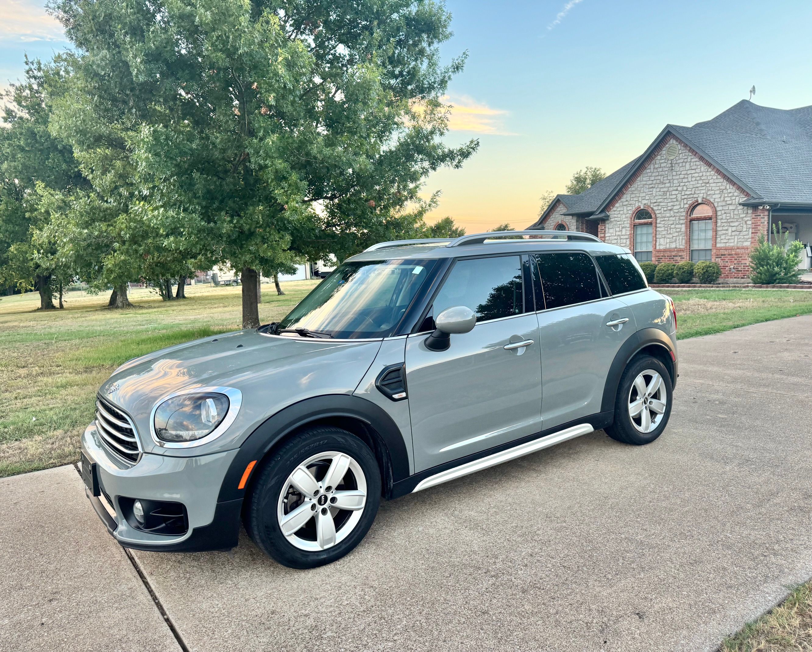 Used 2019 MINI Cooper Countryman FWD image 11