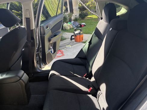 Used 2013 Subaru Impreza 2.0i Premium image 13