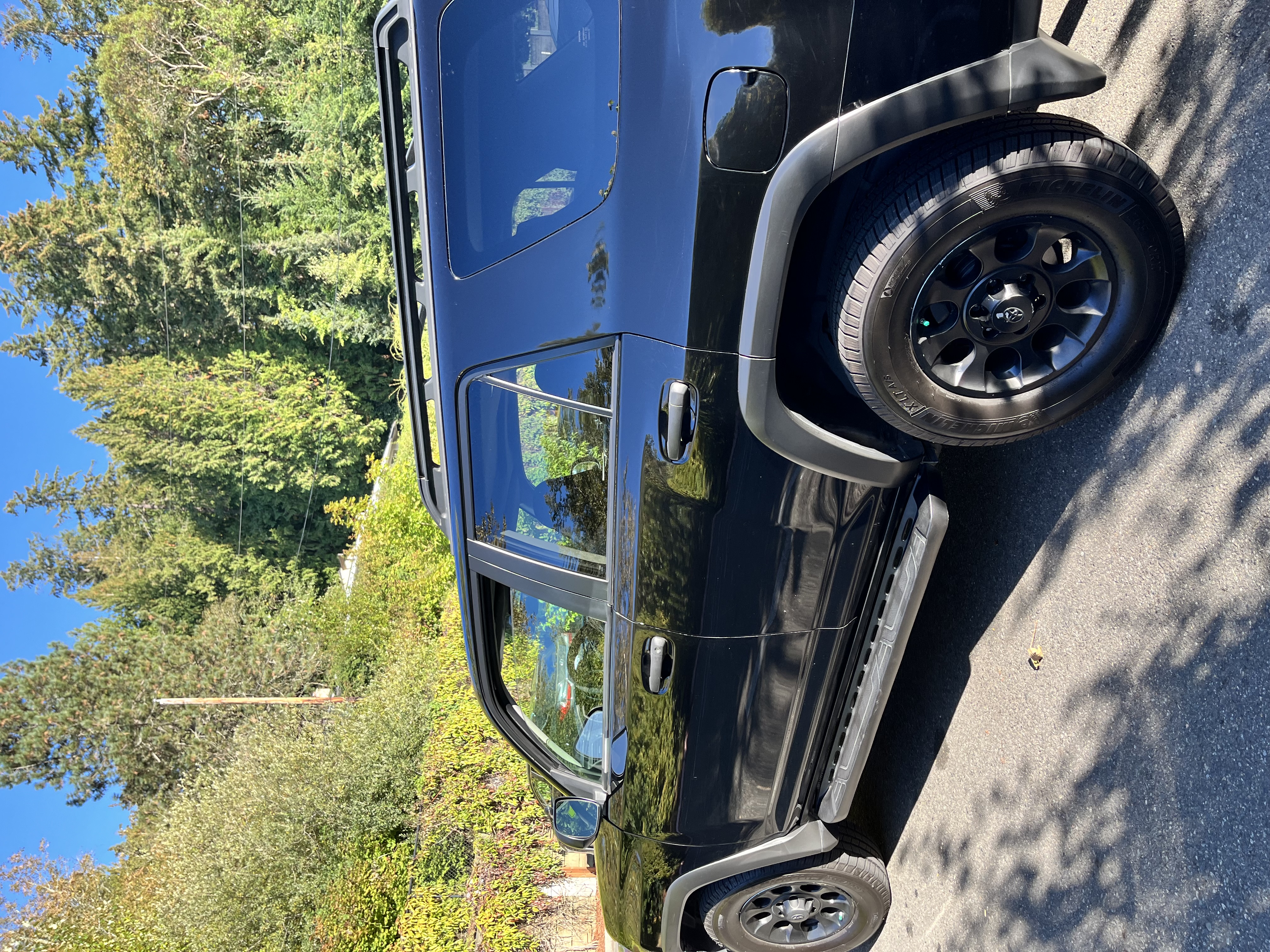 Used 2011 Toyota 4Runner Trail AWD/4WD image 15
