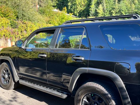 Used 2011 Toyota 4Runner Trail image 15