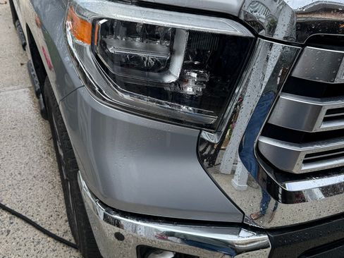 Used 2019 Toyota Tundra Limited w/ Limited Premium Package AWD/4WD image 11