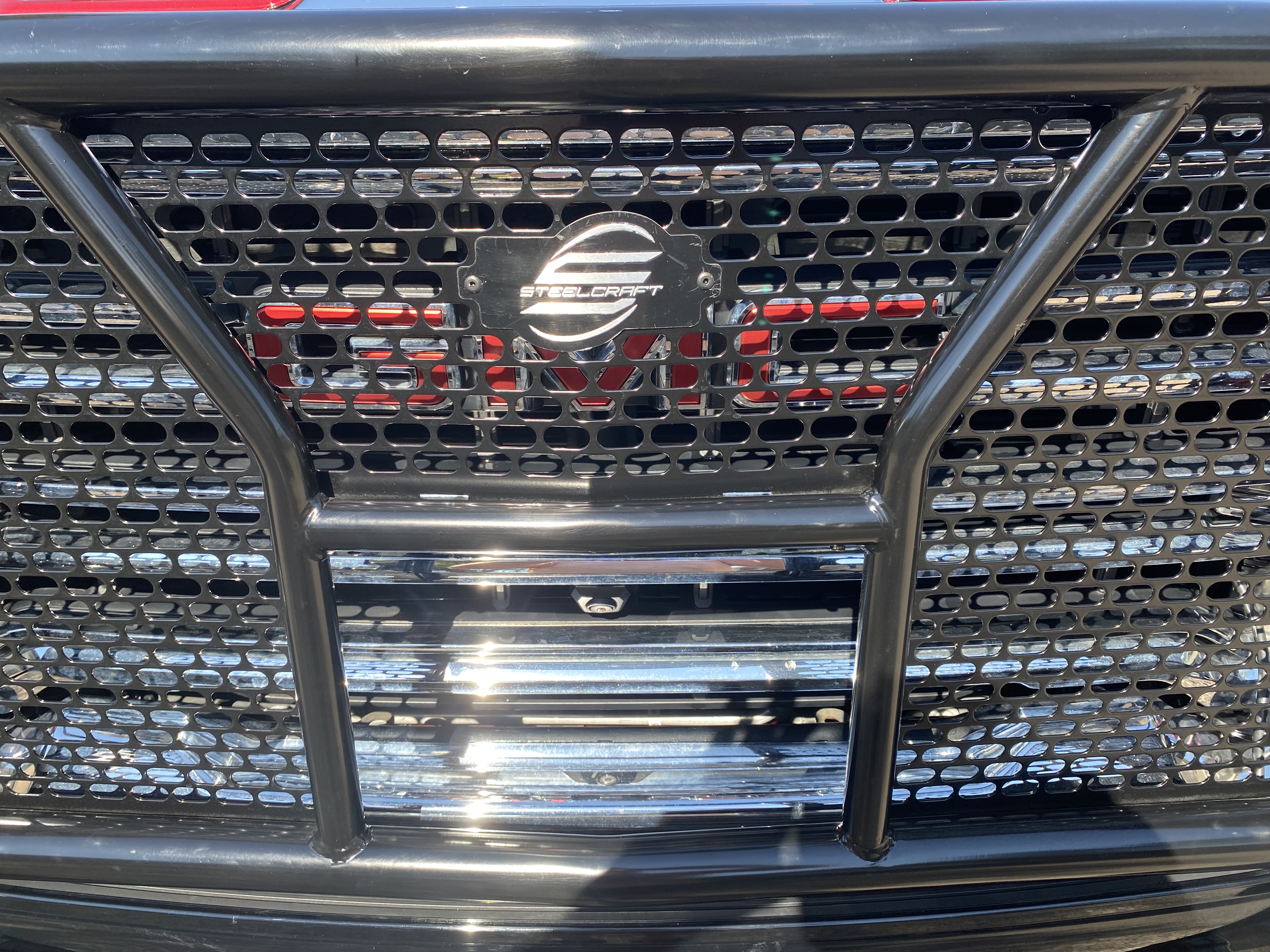 Used 2020 GMC Sierra 2500 SLT w/ Technology Package AWD/4WD image 4