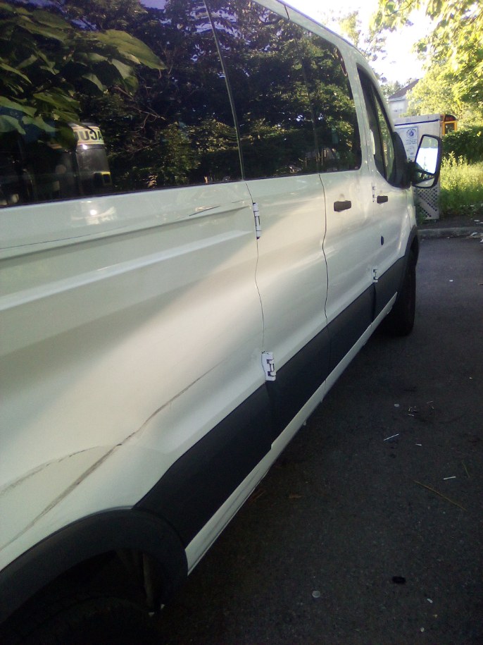 Used 2017 Ford Transit 350 XLT RWD image 5