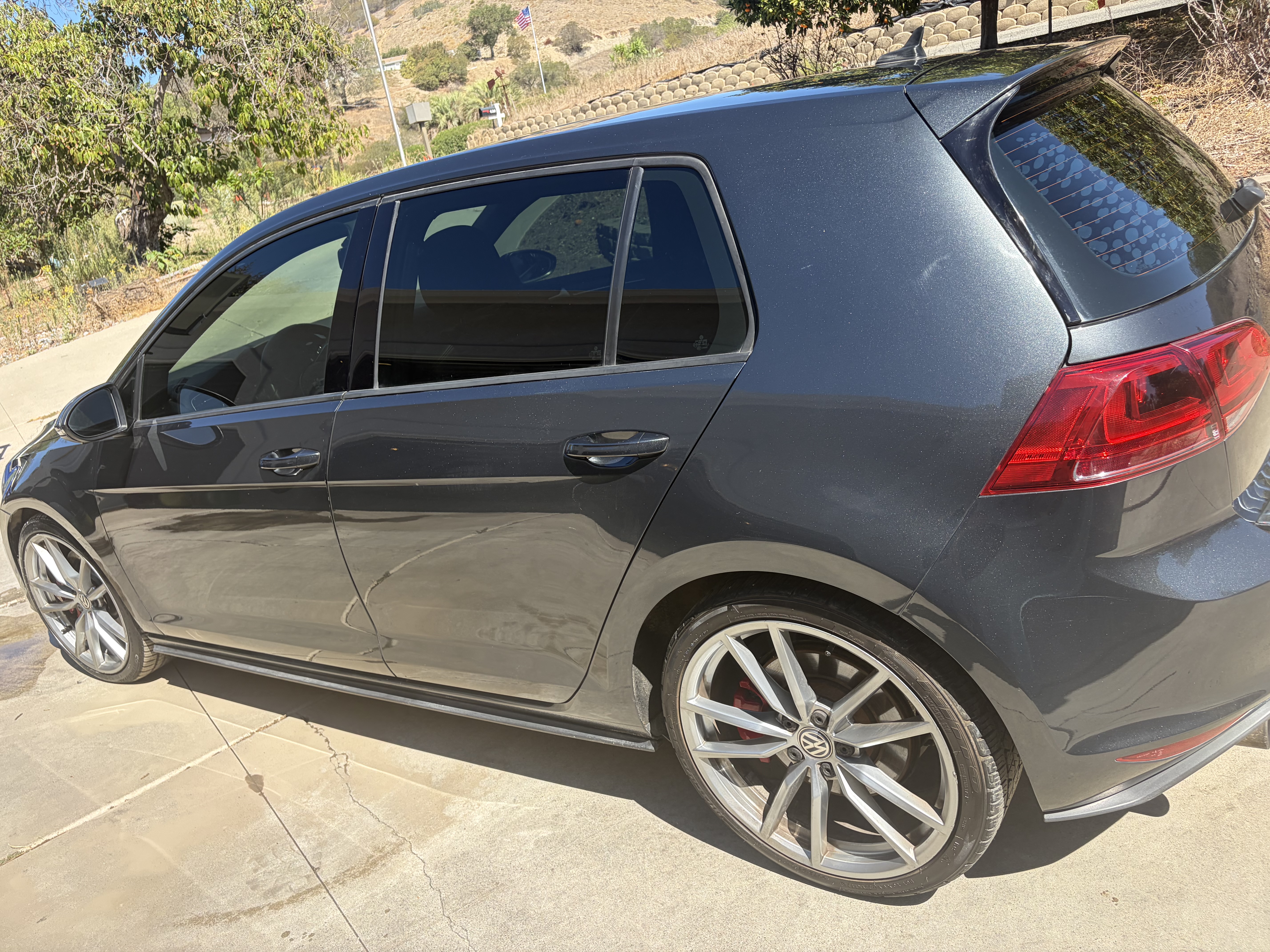 Used 2017 Volkswagen GTI Sport FWD image 2