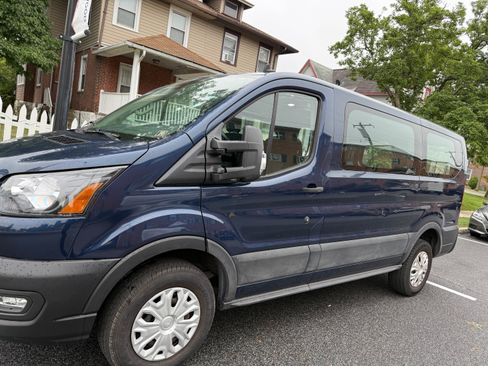 Used 2022 Ford E-Transit Low Roof image 12