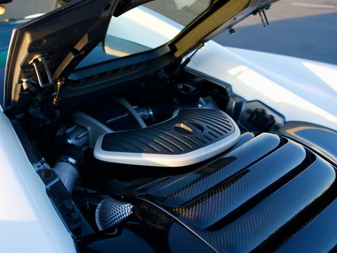 Used 2013 McLaren MP4-12C Spider image 19