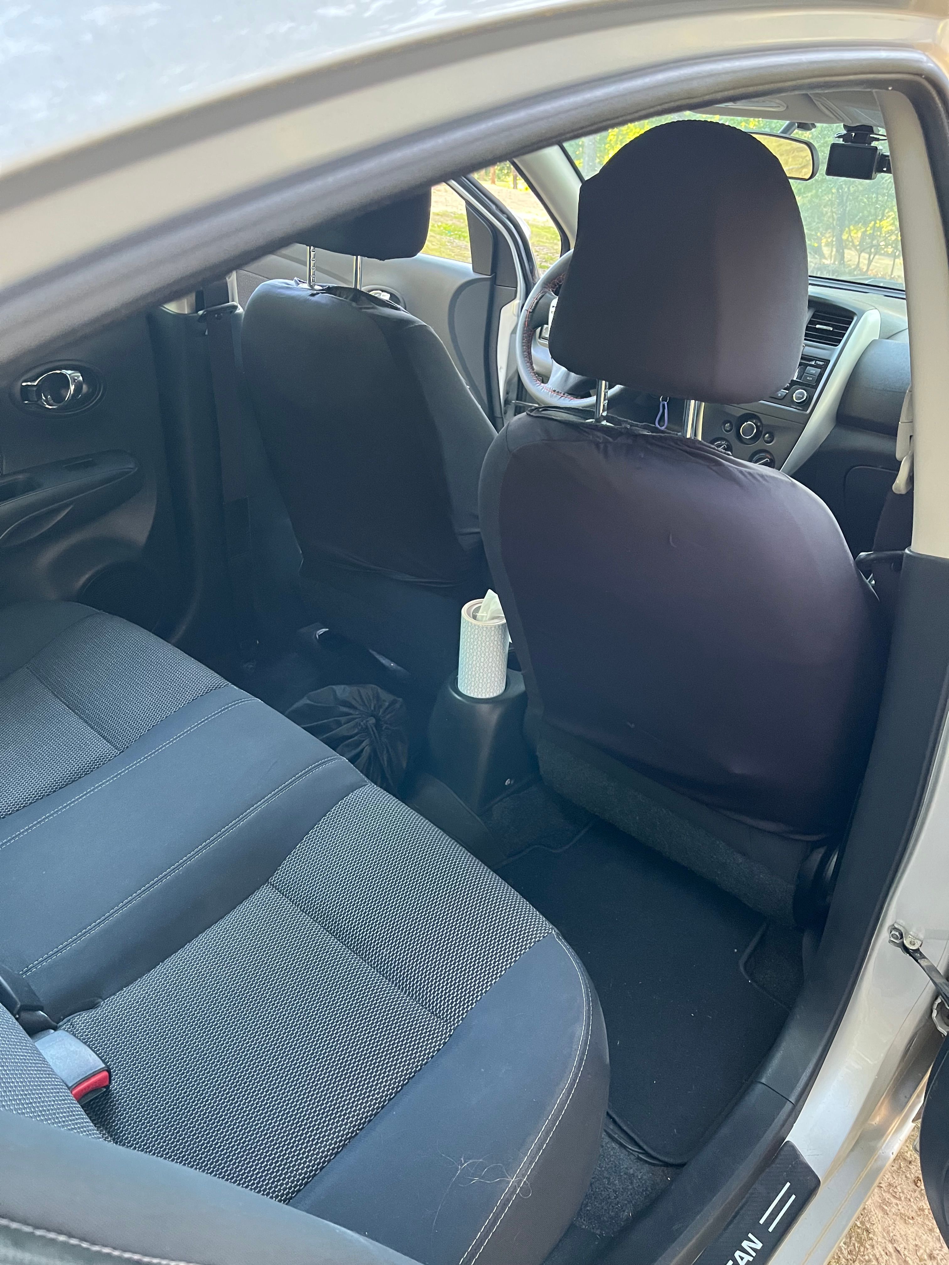 Used 2015 Nissan Versa SV FWD image 10
