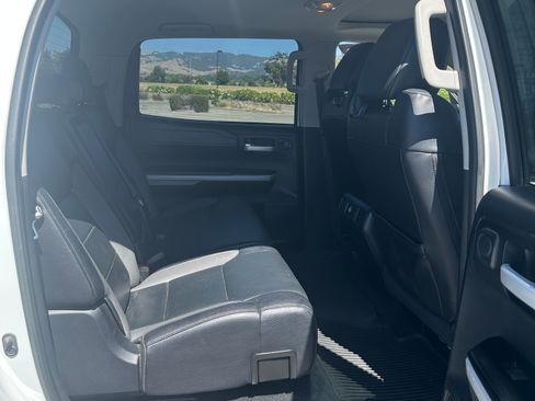 Used 2019 Toyota Tundra Limited w/ Limited Premium Package AWD/4WD image 14