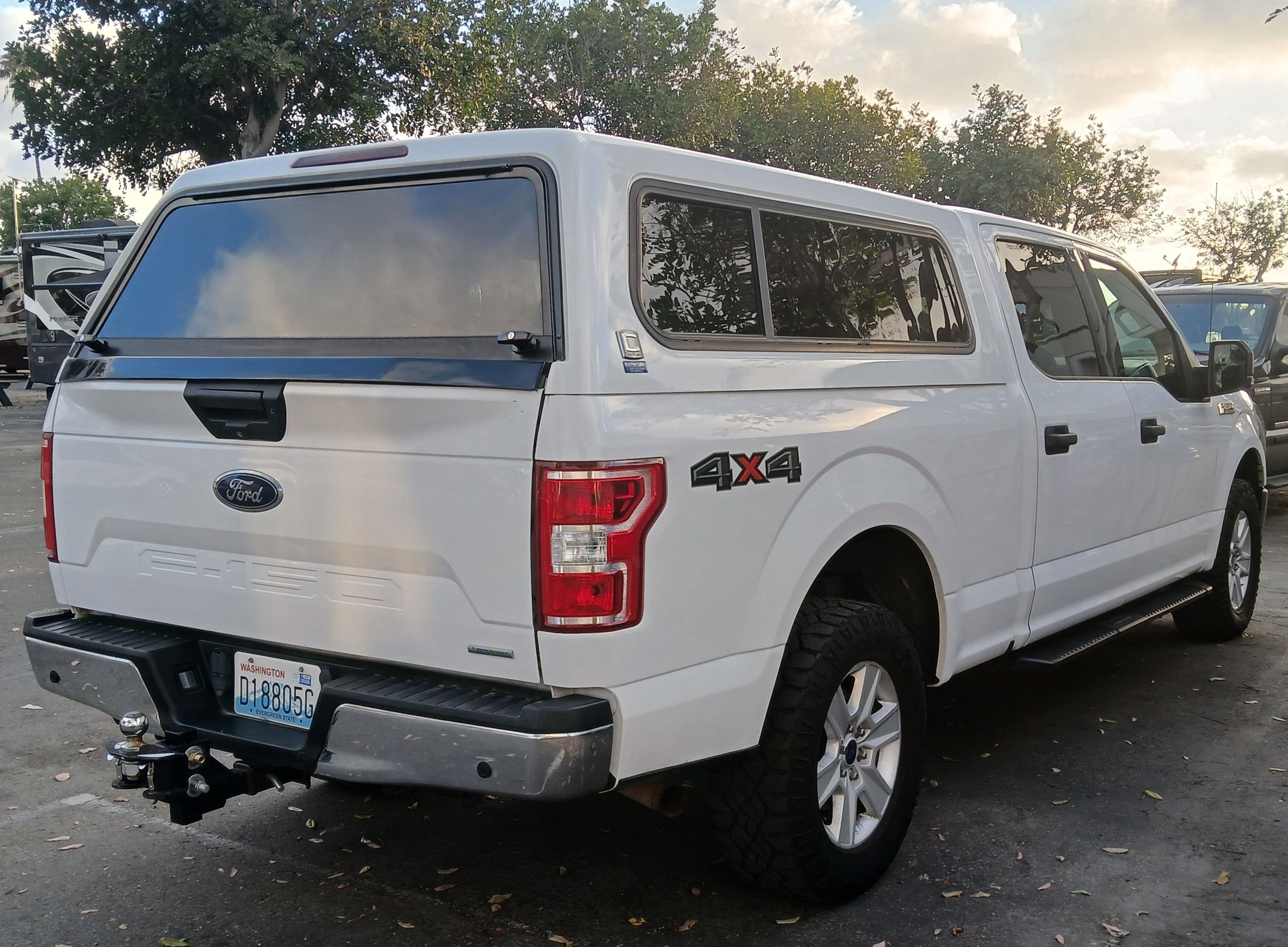 Used 2018 Ford F150 XLT w/ Equipment Group 301A Mid AWD/4WD image 6