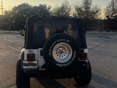 Used 2005 Jeep Wrangler X w/ Tire & Wheel Group (Ecco) image 8