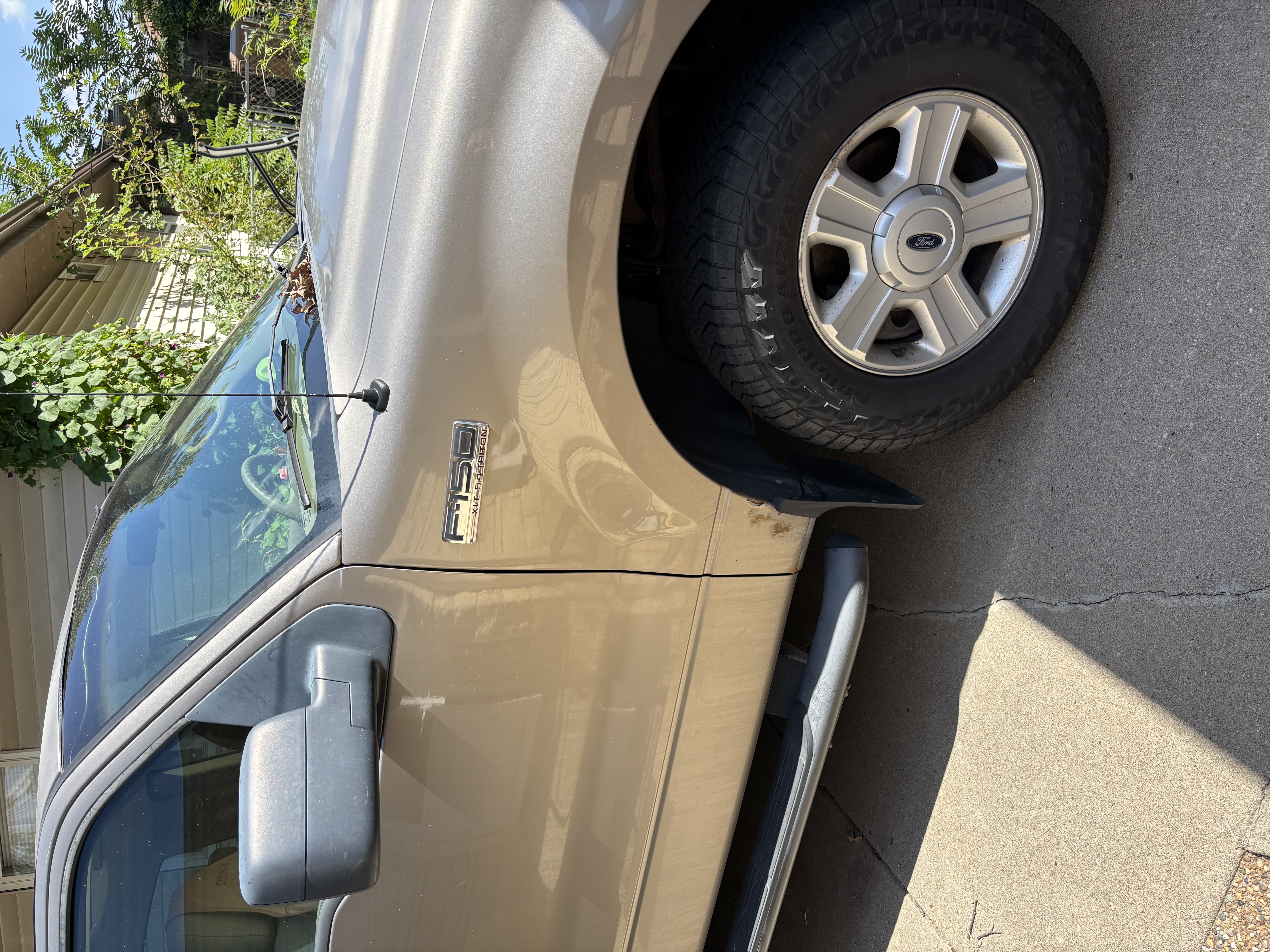 Used 2004 Ford F150 XLT AWD/4WD image 13