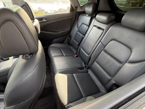 Used 2016 Hyundai Tucson Limited w/ Option Group 03 image 10