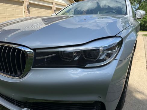 Used 2019 BMW 740i xDrive AWD/4WD image 12