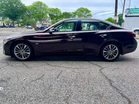 Used 2019 INFINITI Q50 Luxe w/ Essential Package (3.0T Luxe) AWD/4WD image 8