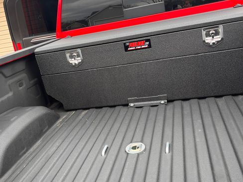 Used 2024 Chevrolet Silverado 2500 LT w/ Convenience Package image 11