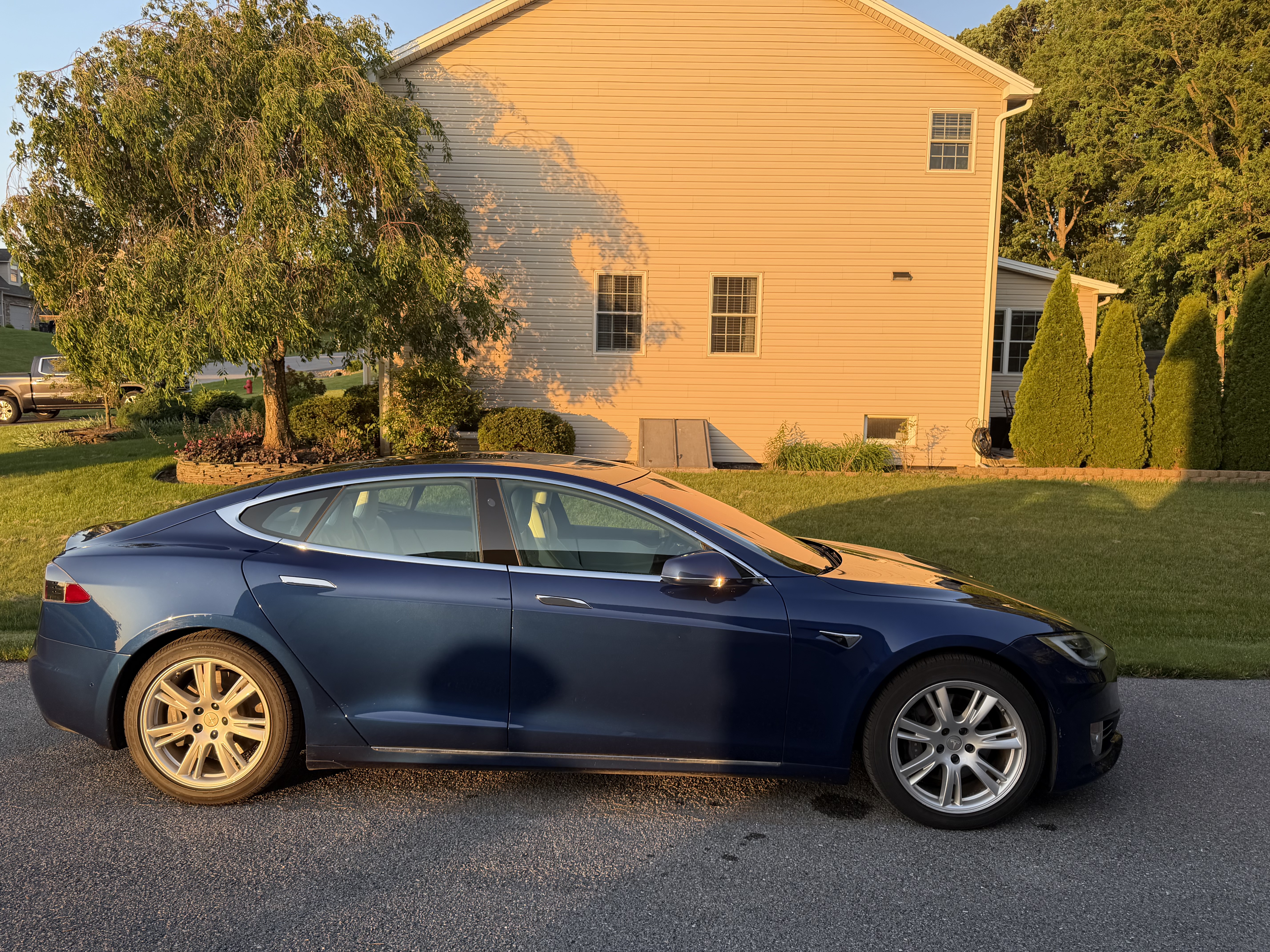 Used 2021 Tesla Model S Long Range Plus AWD/4WD image 11