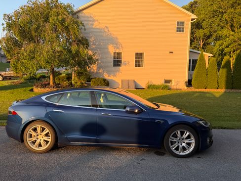 Used 2021 Tesla Model S Long Range Plus AWD/4WD image 10
