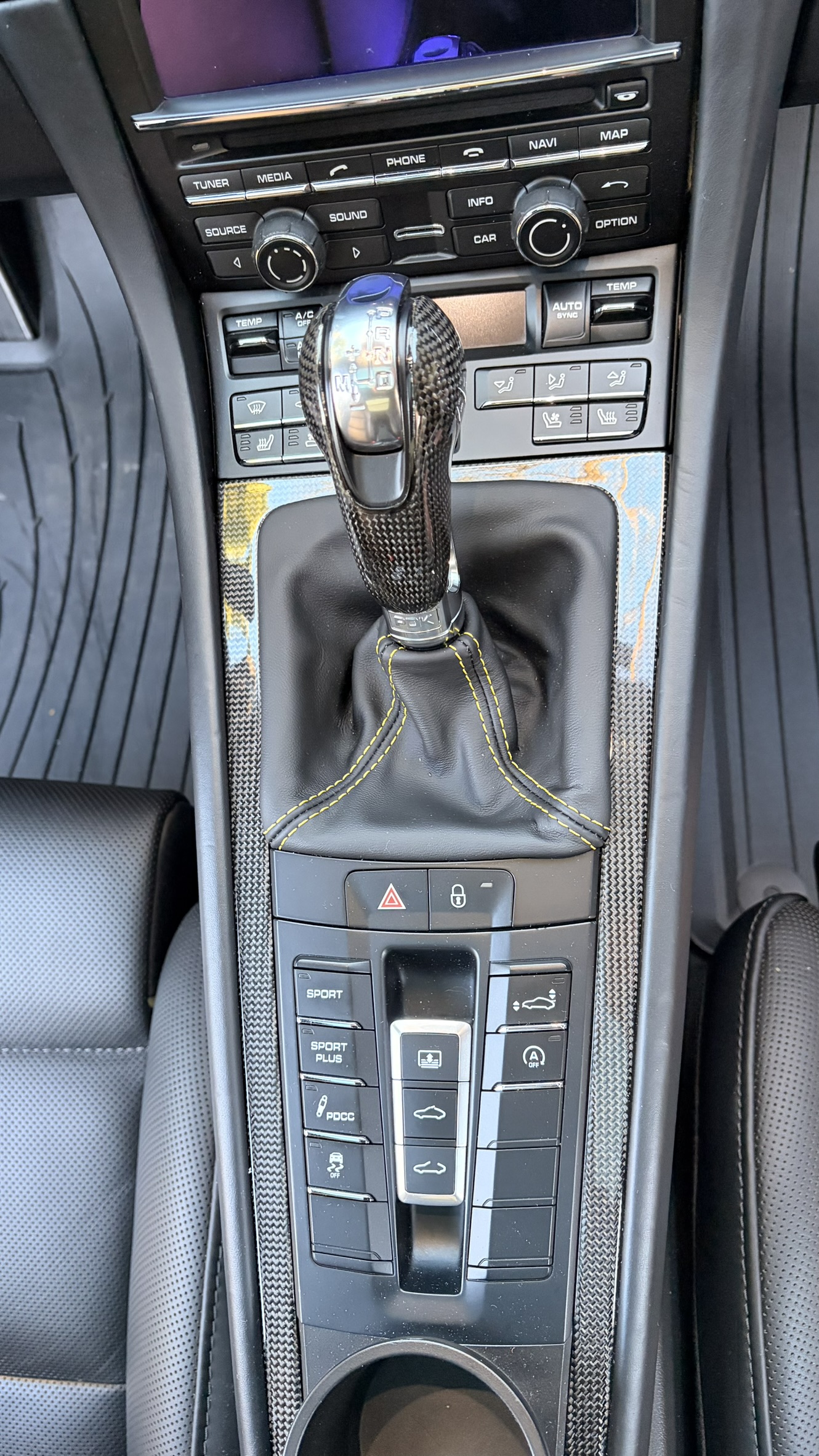 Used 2015 Porsche 911 Turbo S AWD/4WD image 24