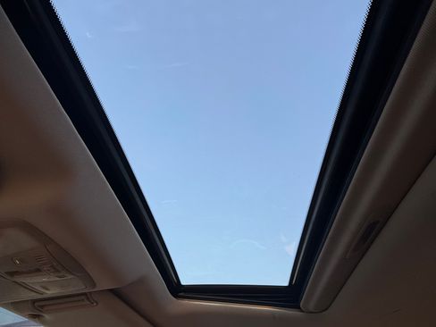 Used 2016 INFINITI QX80 Sport Utility 4D w/ 22" Wheel Package image 17