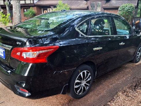 Used 2017 Nissan Sentra SV image 9