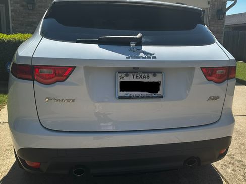 Used 2020 Jaguar F-PACE Checkered Flag image 4