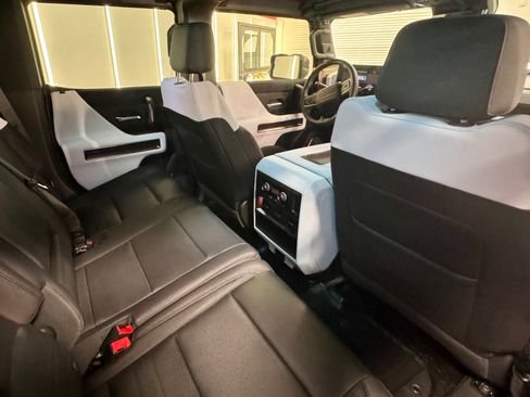 Used 2024 GMC Hummer EV 3X image 25