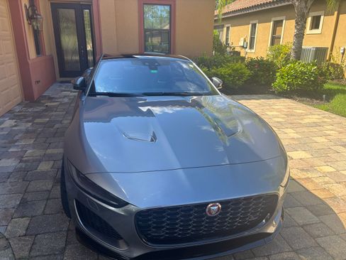 Used 2021 Jaguar F-TYPE Coupe RWD image 8