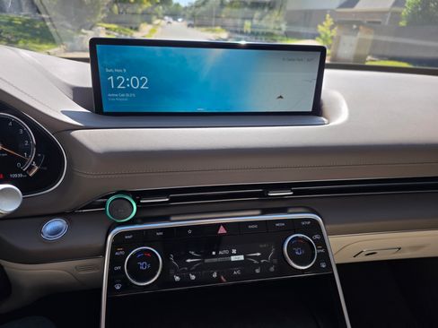 Used 2024 Genesis GV80 2.5T w/ Prestige Package image 9