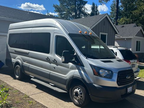 Used 2018 Ford Transit 350 XL RWD image 2