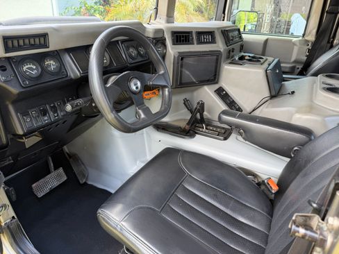 Used 2000 HUMMER H1 4-Door Open Top AWD/4WD image 23