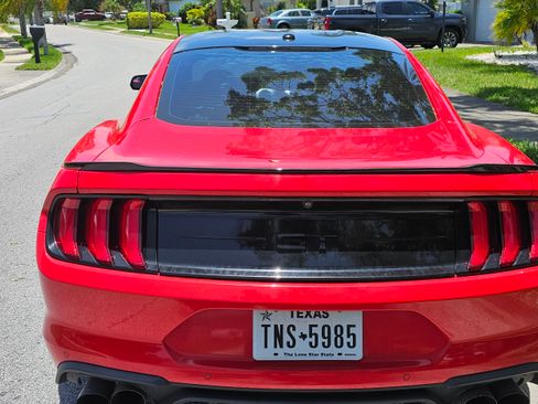 Used 2019 Ford Mustang GT w/ Equipment Group 301A image 8