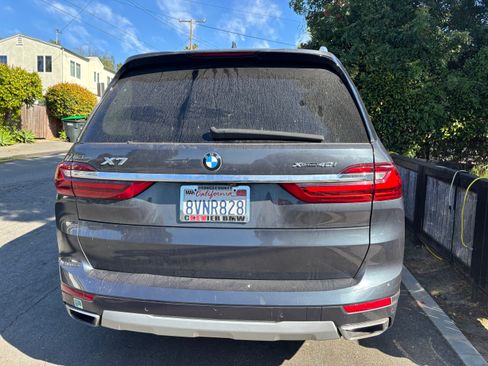 Used 2021 BMW X7 xDrive40i w/ Premium Package image 6