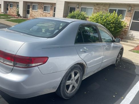 Used 2004 Honda Accord EX image 5