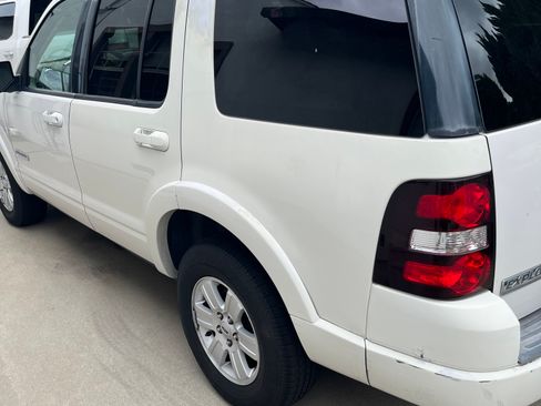 Used 2008 Ford Explorer XLT RWD image 12