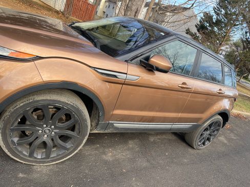 Used 2015 Land Rover Range Rover Evoque Pure Plus image 5