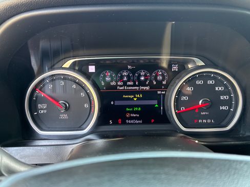 Used 2019 Chevrolet Silverado 1500 LTZ w/ LTZ Premium Package AWD/4WD image 14