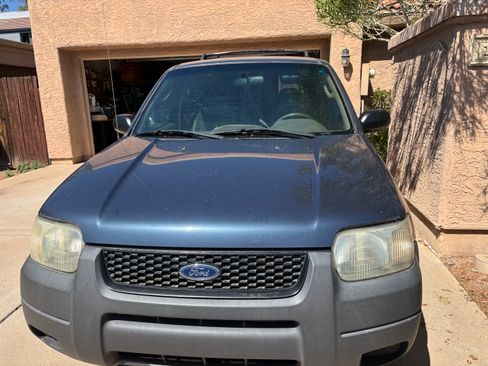 Used 2001 Ford Escape XLS AWD/4WD image 4