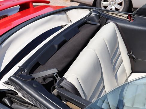 Used 1998 Ford Mustang GT RWD image 11