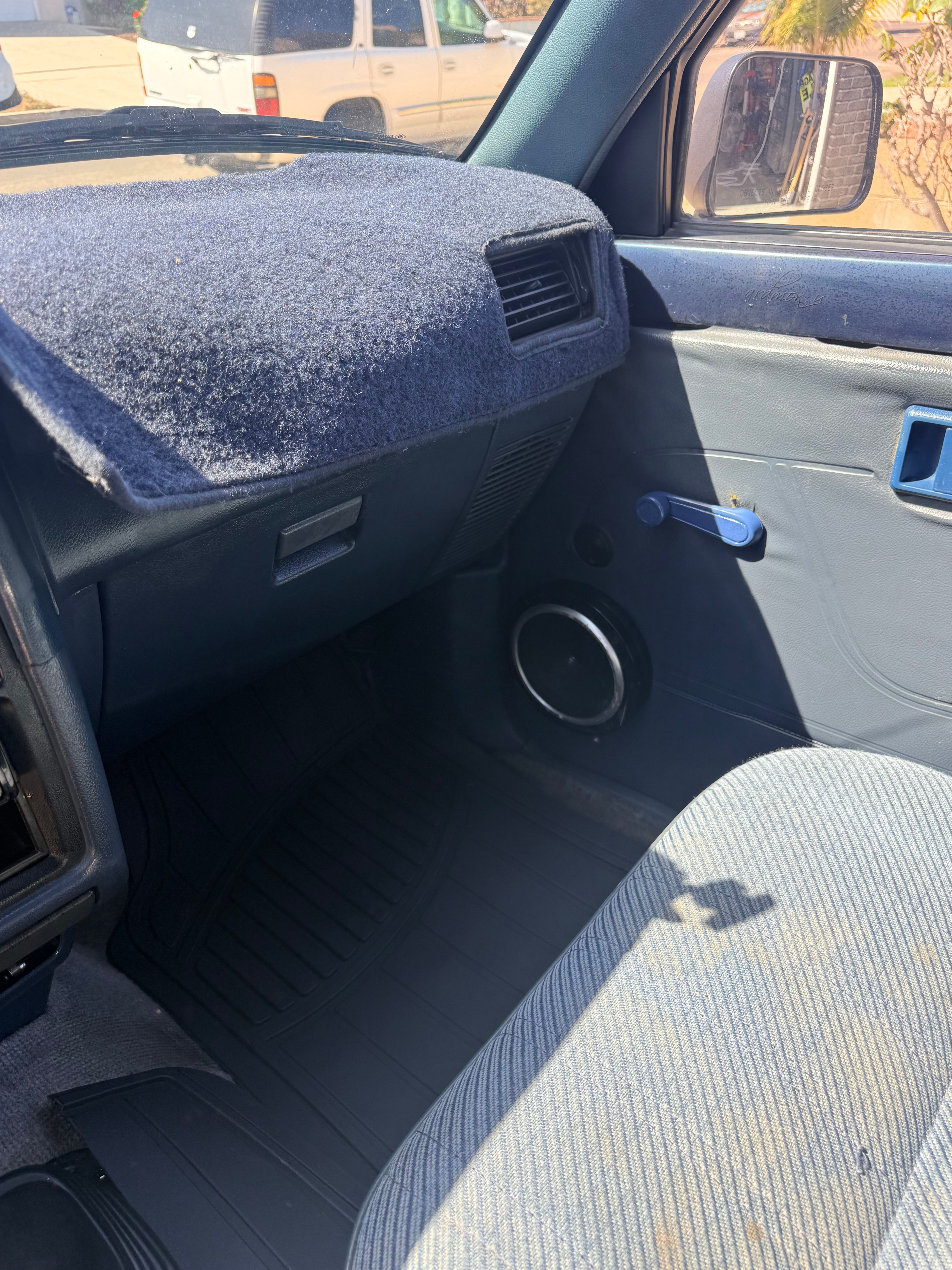 Used 1993 Toyota Pickup 2WD Regular Cab image 4